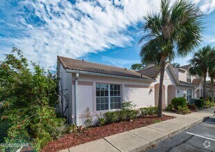 Building Photo - 3 bedrooms Port Orange