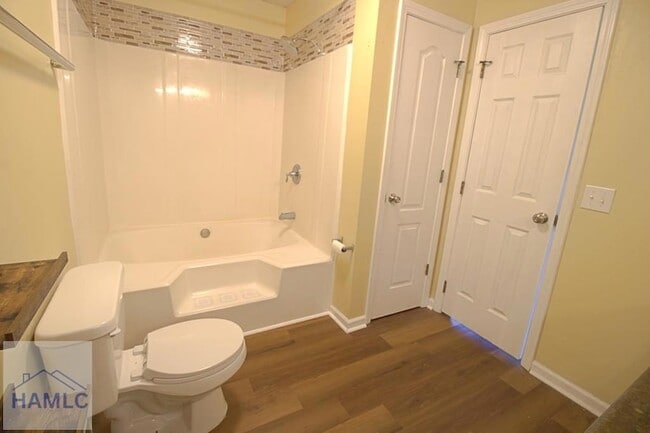 Building Photo - 205 Tempest Ln