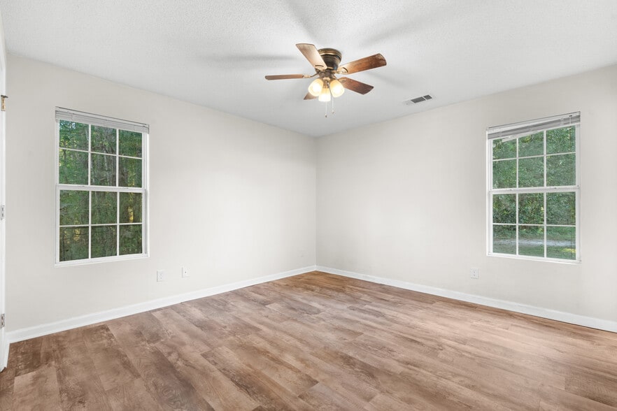 Building Photo - 306 Lawton Ct