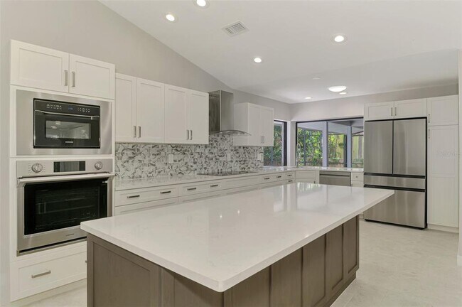 Building Photo - 1224 S View Dr