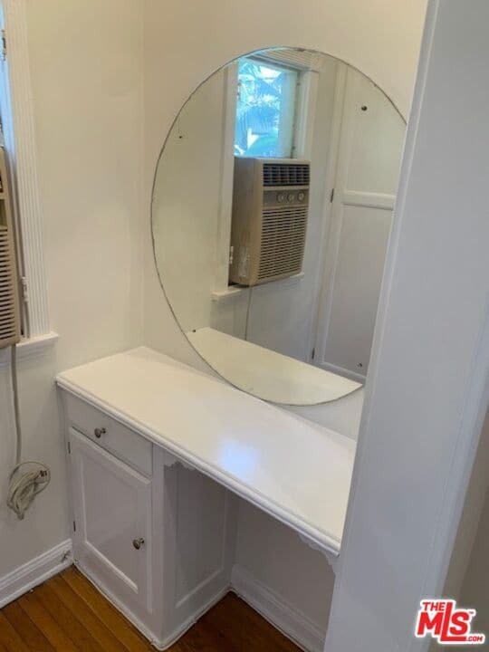 Building Photo - 1207 S Ogden Dr