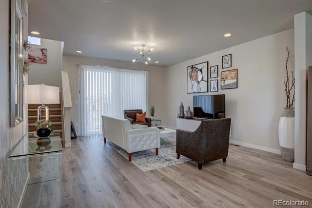 Building Photo - 6039 Abbey Hill Ln