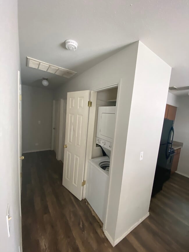 Building Photo - 1279 Citrus Ave