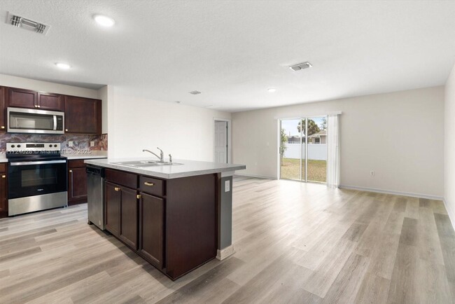 Building Photo - 4102 SW Port St Lucie Blvd