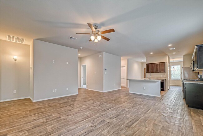 Building Photo - 14122 Silver Falls Ct