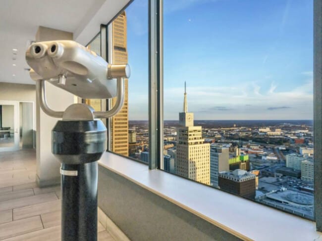 Building Photo - 1555 Elm St