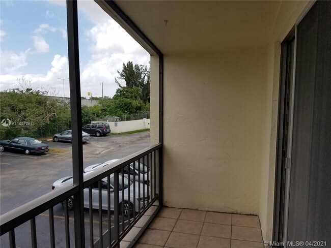 Building Photo - 7851 Miller Dr
