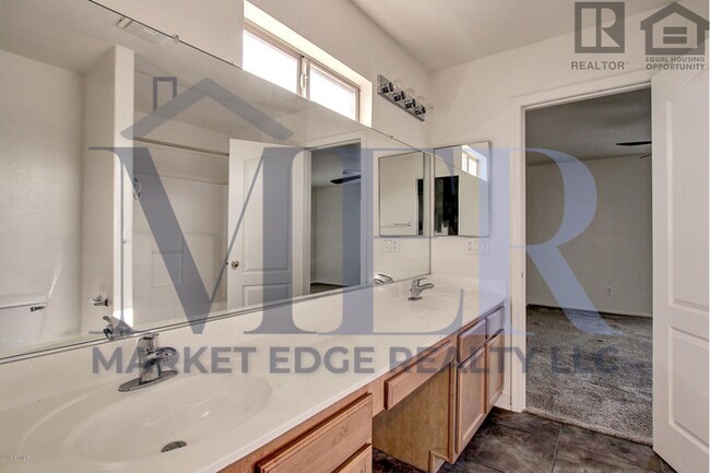 Building Photo - 5Bed/3Bath House in the City of Maricopa! $1795 MOVE-IN SPECIAL! Move-In Ready on 02/12/2026!