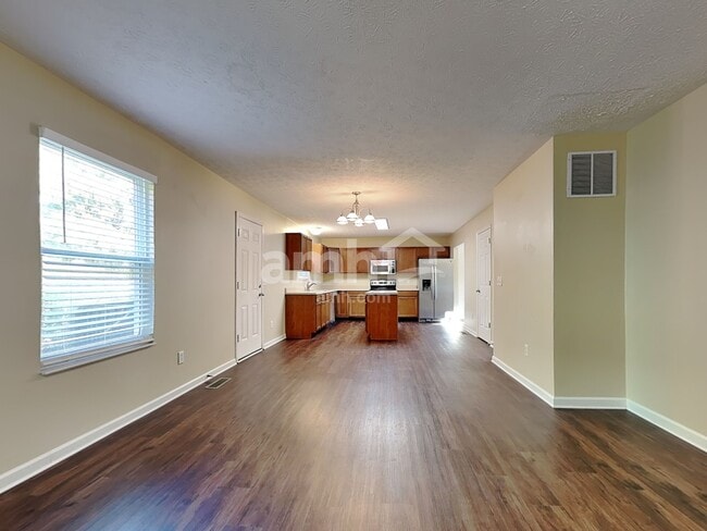 Building Photo - 552 Wildlife Ct