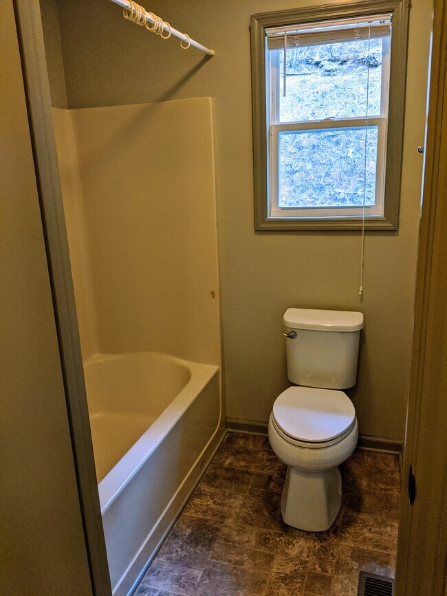 Building Photo - 1363 Legion Rd