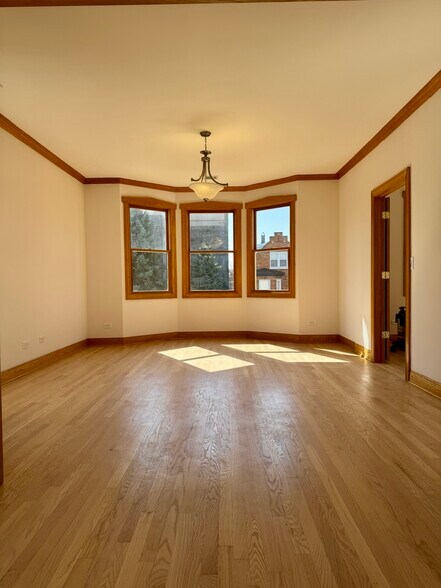 Living Room - 5312 W 24th St