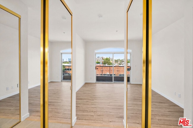 Building Photo - 1255 Federal Ave