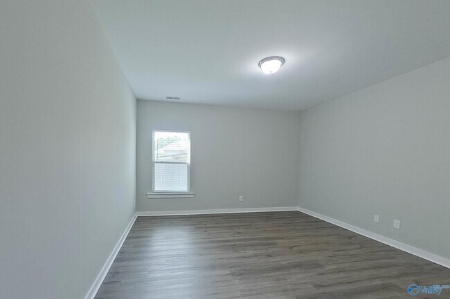 Building Photo - 344 White Oak Cir