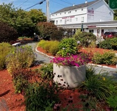 Building Photo - 16 Manning St