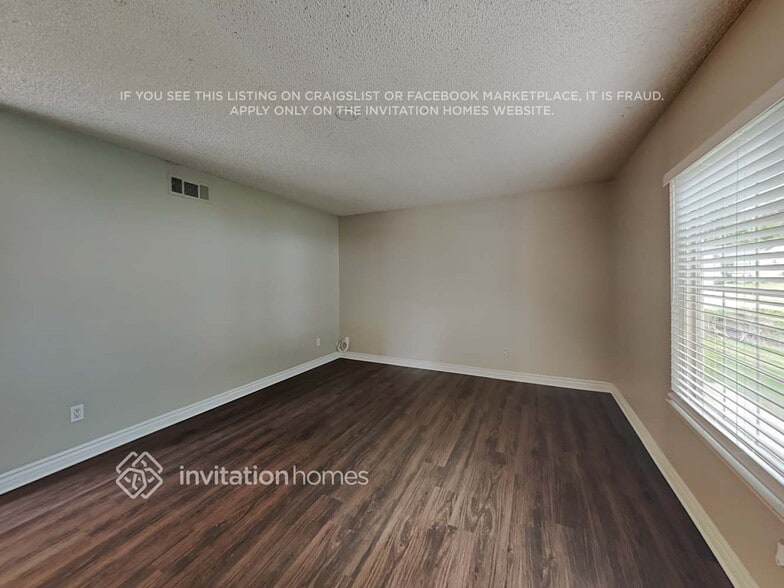 Building Photo - 1597 Tumbleweed Way