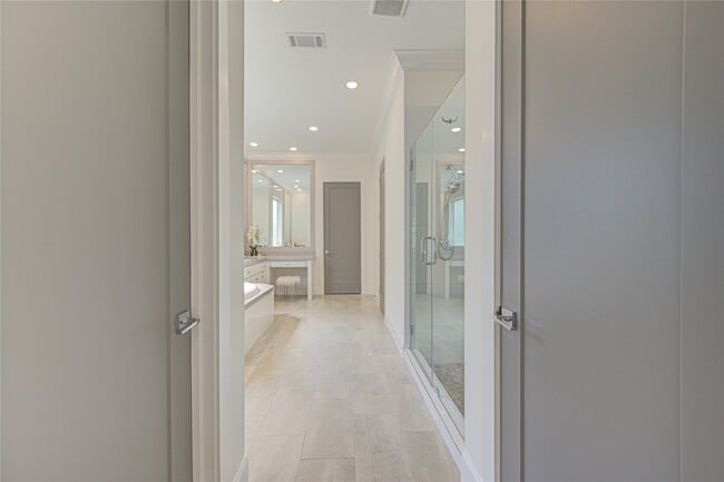 Building Photo - 13703 Northwood Meadow Cir