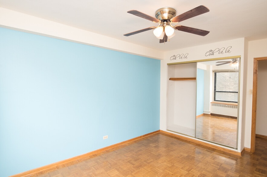 Building Photo - 4180 N Marine Dr