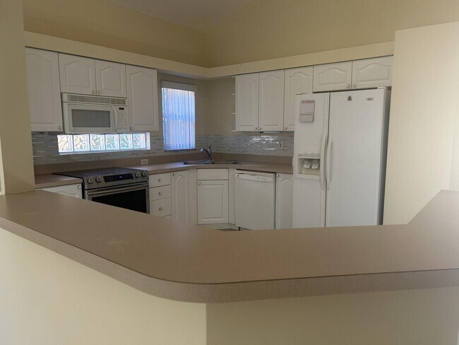 Building Photo - 8008 Via Hacienda