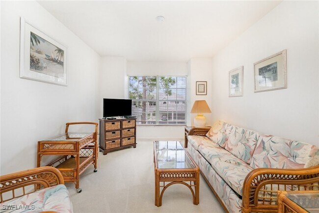 Building Photo - 4111 Lake Forest Dr