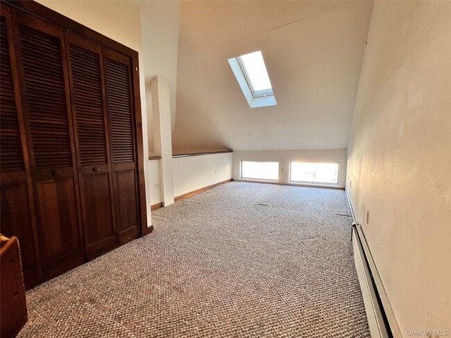 Building Photo - 12 Bridge