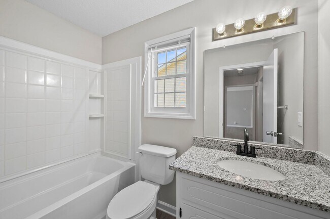 Building Photo - Cozy Charm Meets Modern Touches in Oak Grove