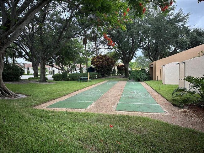 Building Photo - 6123 Coral Lake Dr