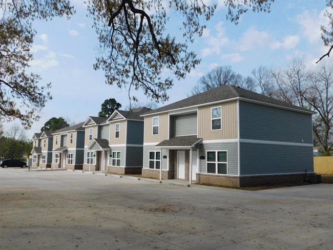 Building Photo - 1711 Jackson St