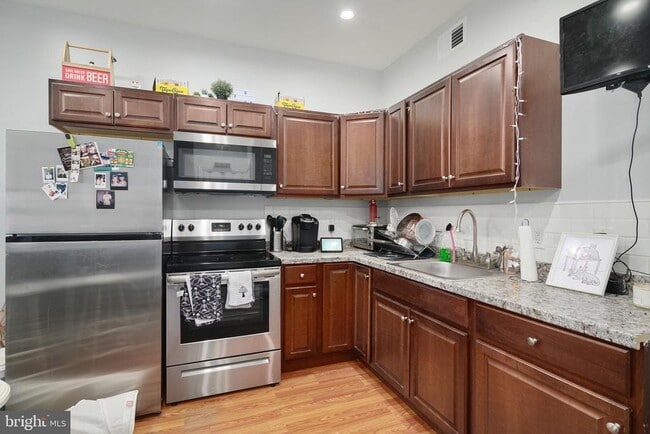 Building Photo - 1808 N 18th St