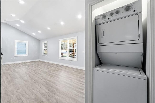 Building Photo - 4154 Brenda Dr