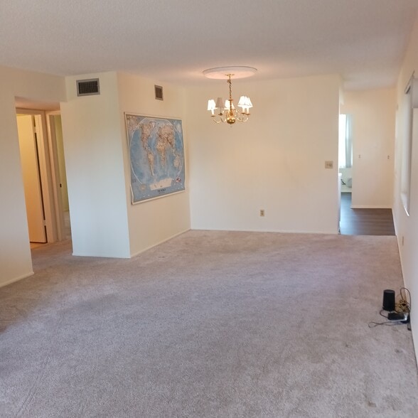 Building Photo - 2467 Finlandia Ln