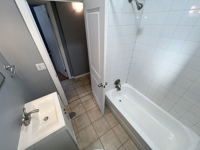 Building Photo - 2701 E 75th Pl