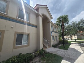 Building Photo - 3 Bedroom Townhome in West Palm Beach