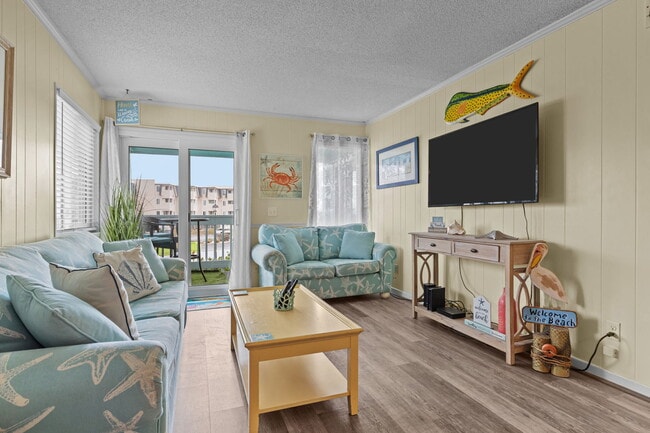 Building Photo - 301 Commerce Way