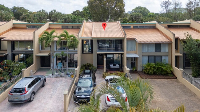 Building Photo - 720 E Coco Plum Cir