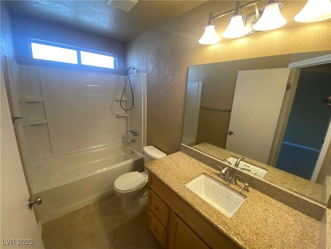 Building Photo - 8436 Palmada Dr