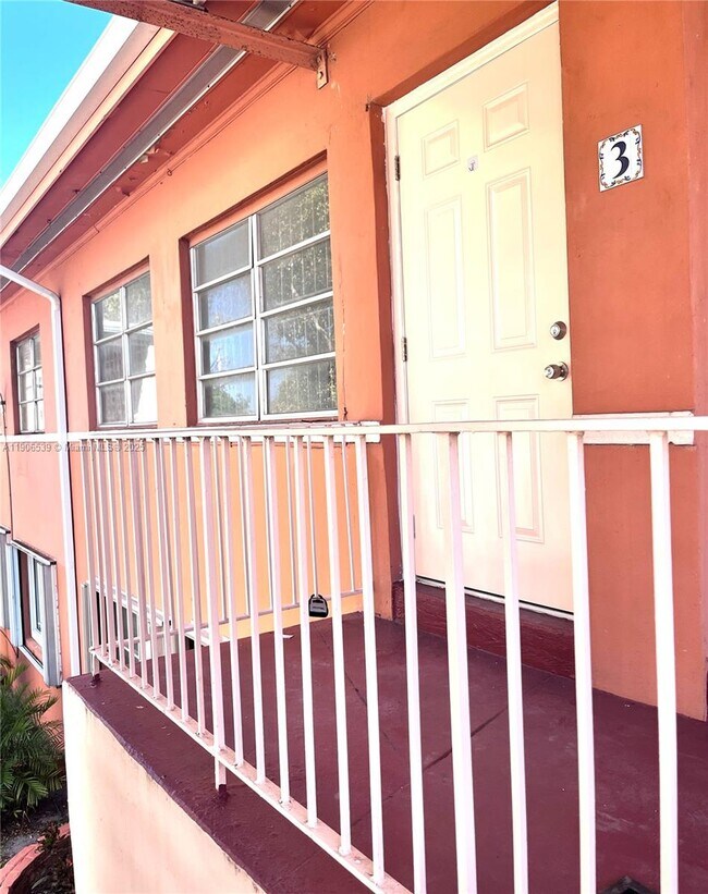 Building Photo - 3490 SW 9th St