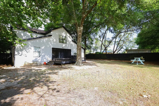 Building Photo - 505 Beach Dr