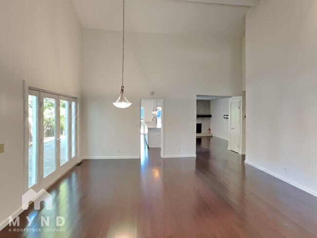 Building Photo - 990 Tera Ct