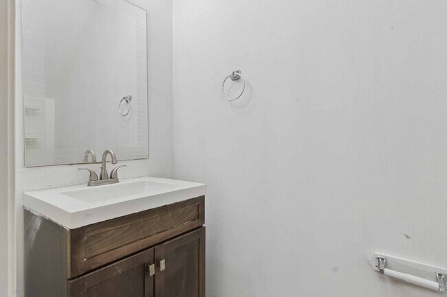 Building Photo - 10418 Iris Lake Ct