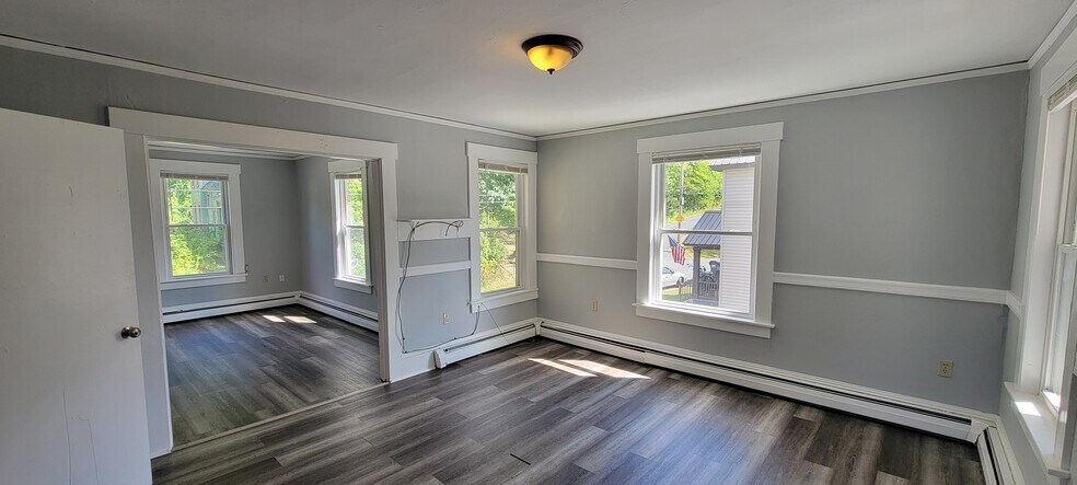Living Room - 125 Laurel St