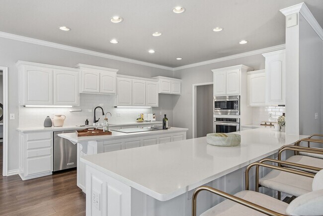 Building Photo - 408 W Fairway Ct