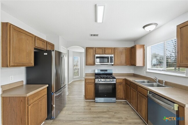 Building Photo - 1102 Briscoe Cove