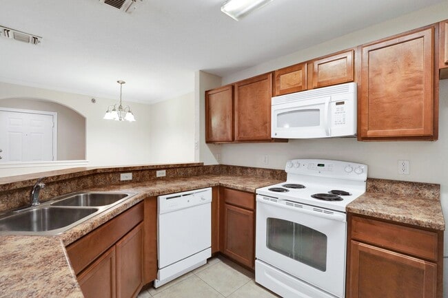 Building Photo - 7323 Snowden Rd