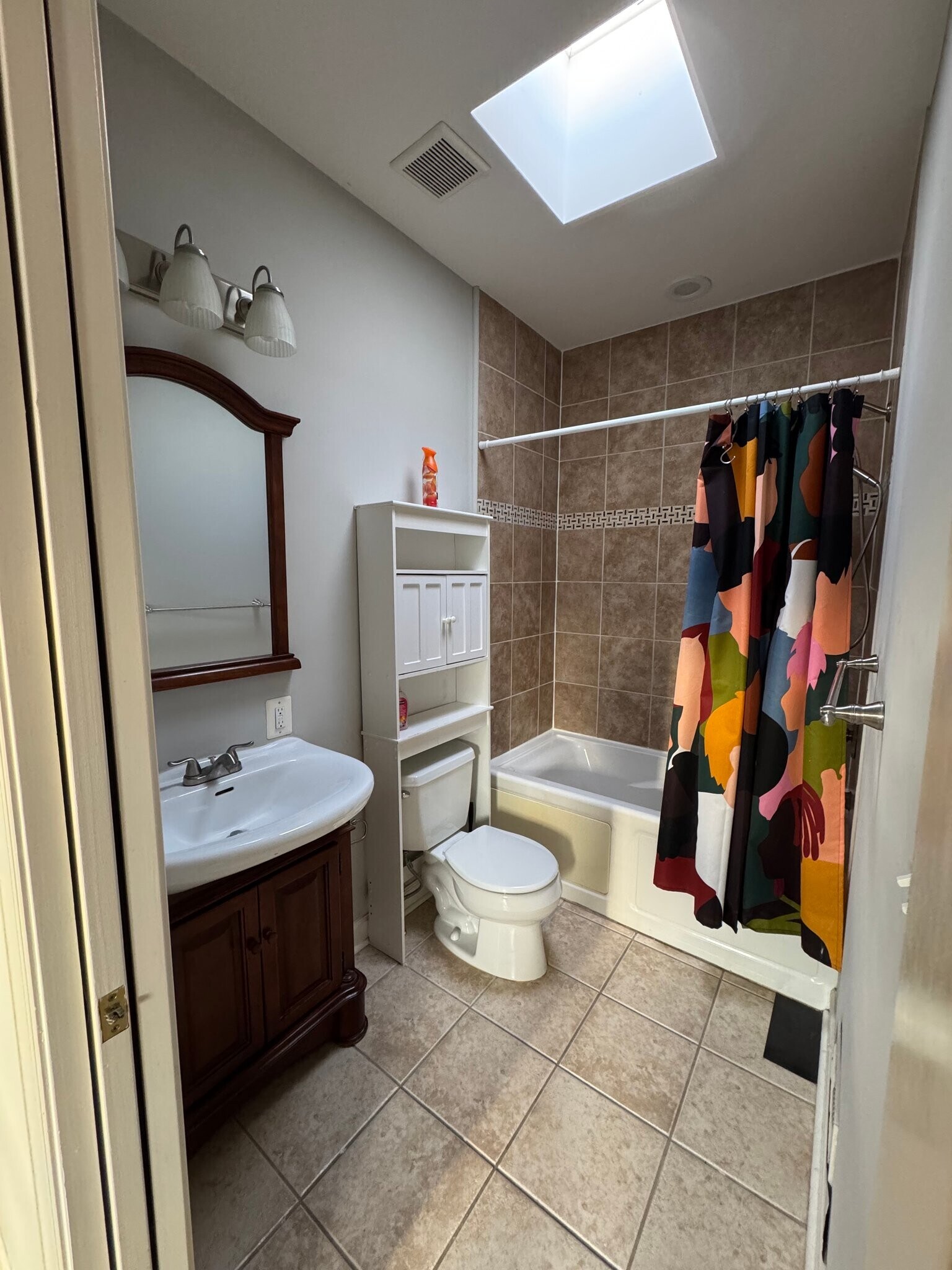 Building Photo - 11 N Streeper St