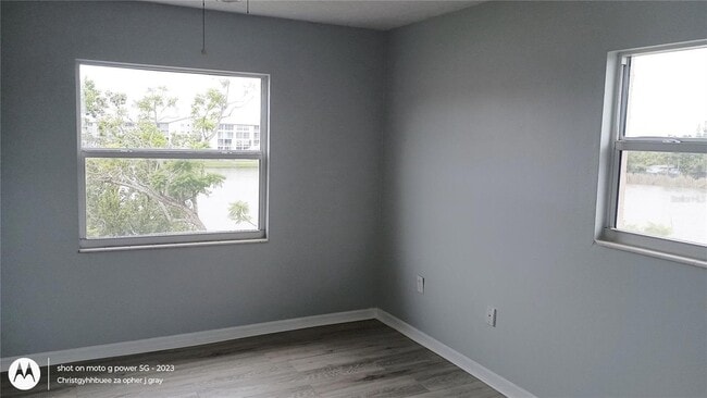 Building Photo - 4111 Lake Bayshore Dr