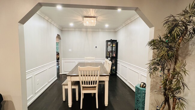 Building Photo - 12480 Sweet Leaf Ter