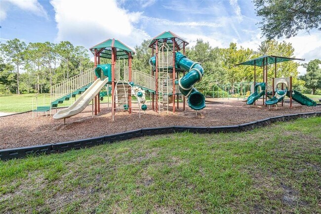 Building Photo - 3323 Cypress Landing Dr