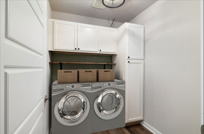 Building Photo - "Spacious 4-Bedroom Home in Converse with ...