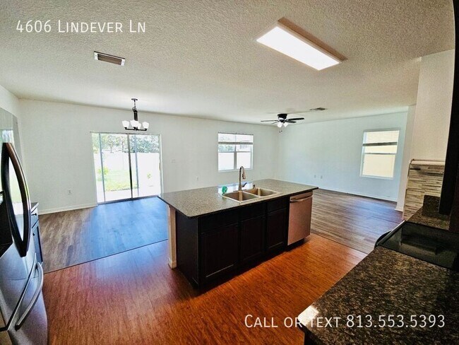 Building Photo - 4606 Lindever Ln