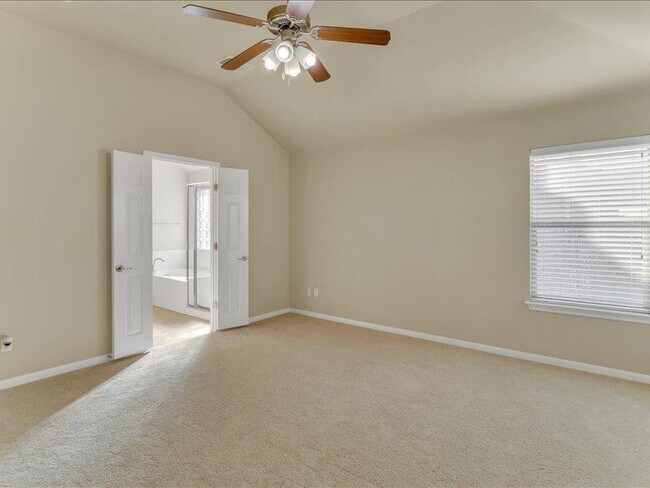 Building Photo - 3513 Dry Brook Crossing
